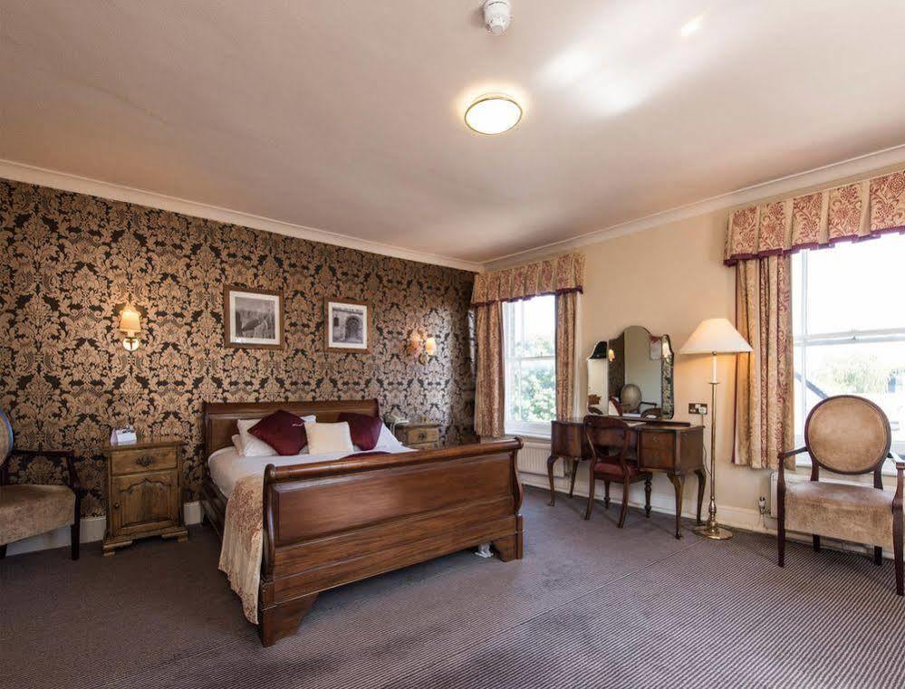 George Hotel By Greene King Inns 亨廷登 外观 照片