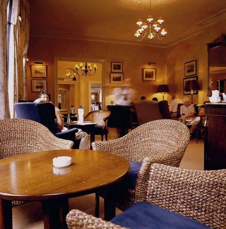 George Hotel By Greene King Inns 亨廷登 外观 照片